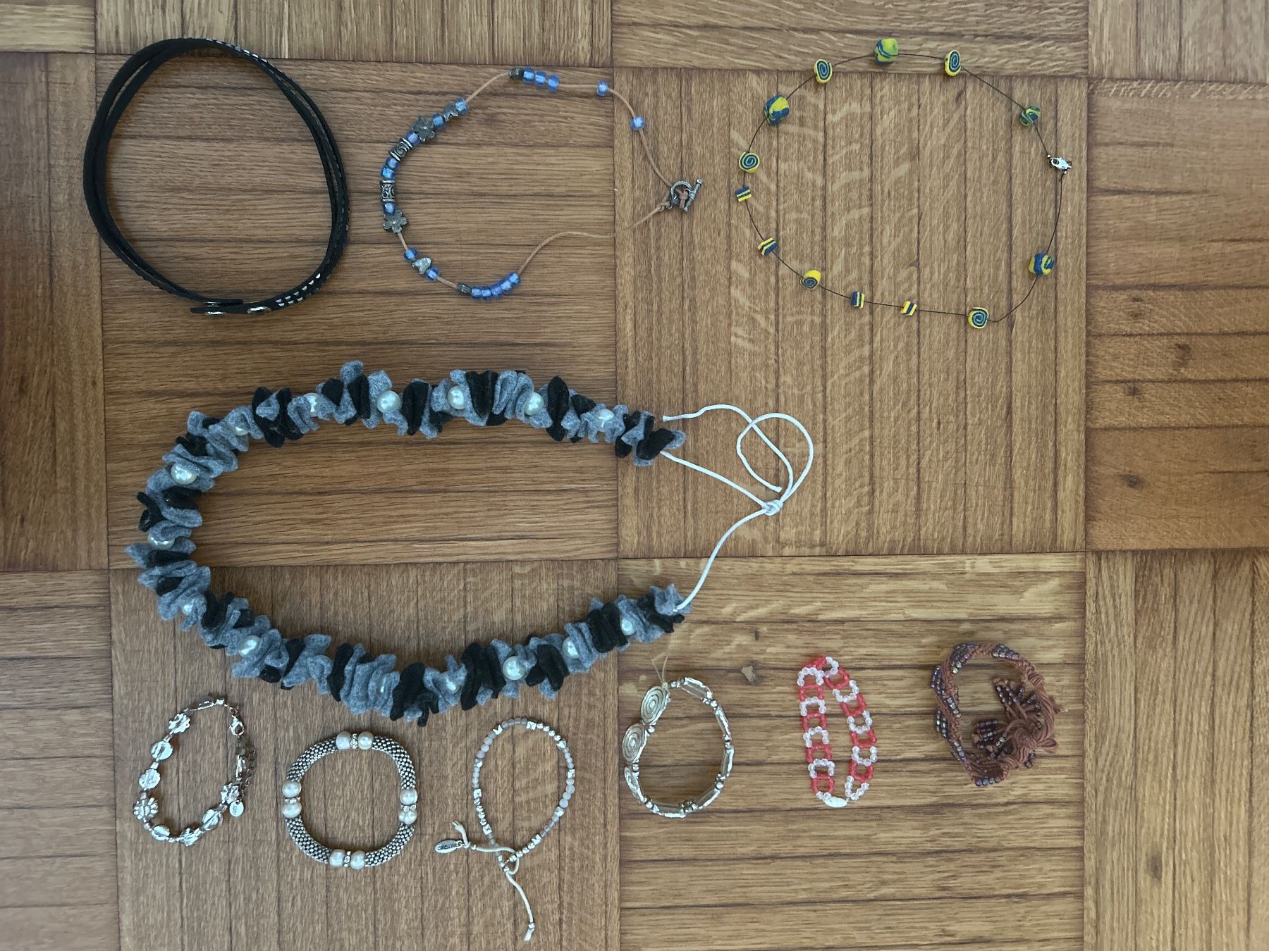 Autres bijoux: Bijoux divers – D'occasion à Savigny par Althea0202