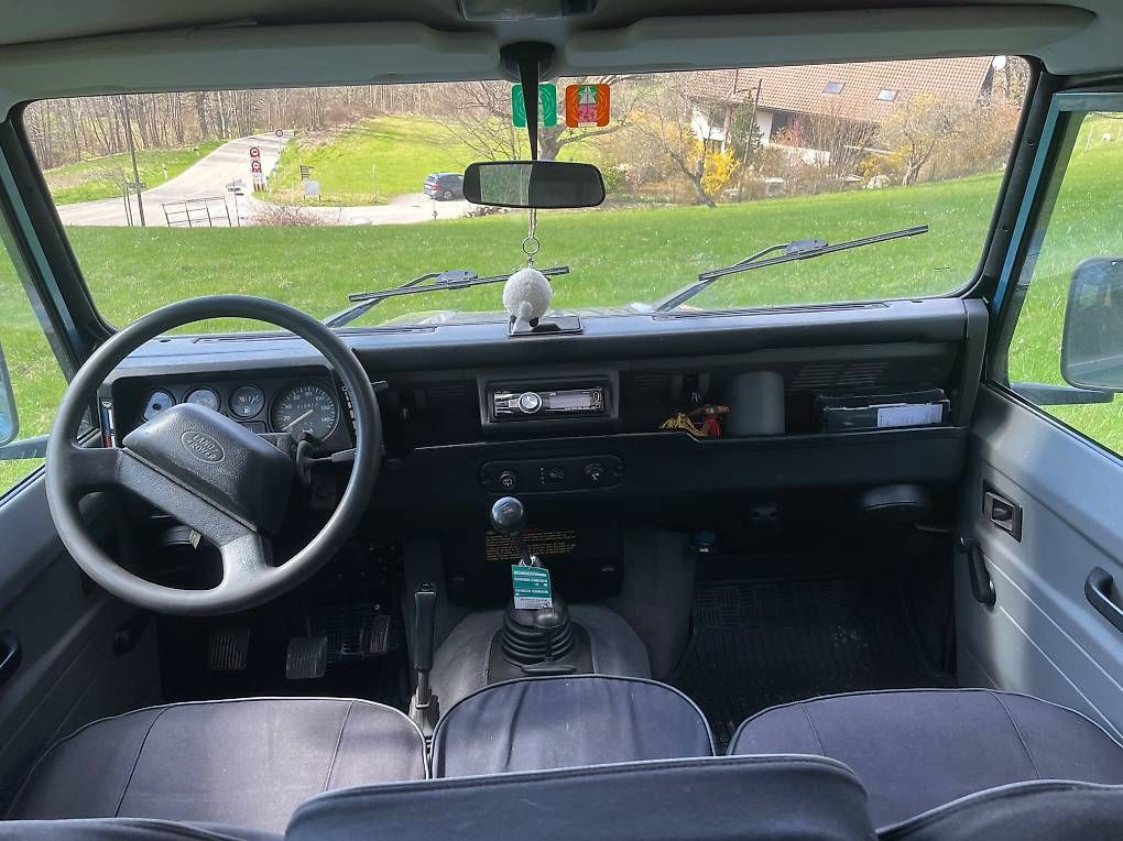 Automobili: Land Rover Defender 90 7 Sitze – Usato da Stallikon venduto da Nemberch2000 2