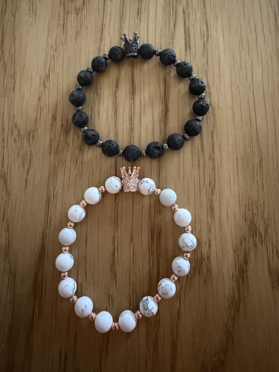 Bracciali & Braccialetti: Set Armbänder Lavastein Krone neu – Nuovo e nell'imballaggio originale da Bassersdorf venduto da Sandy456