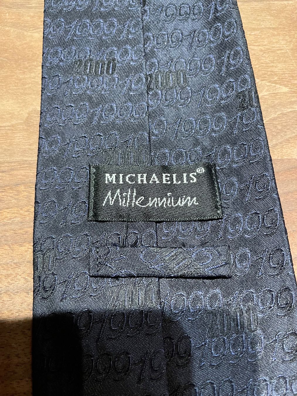 Cravatte: Michaelis Millennium Krawatte 1999/2000 – Usato da Wiggen venduto da cha_p9np 1