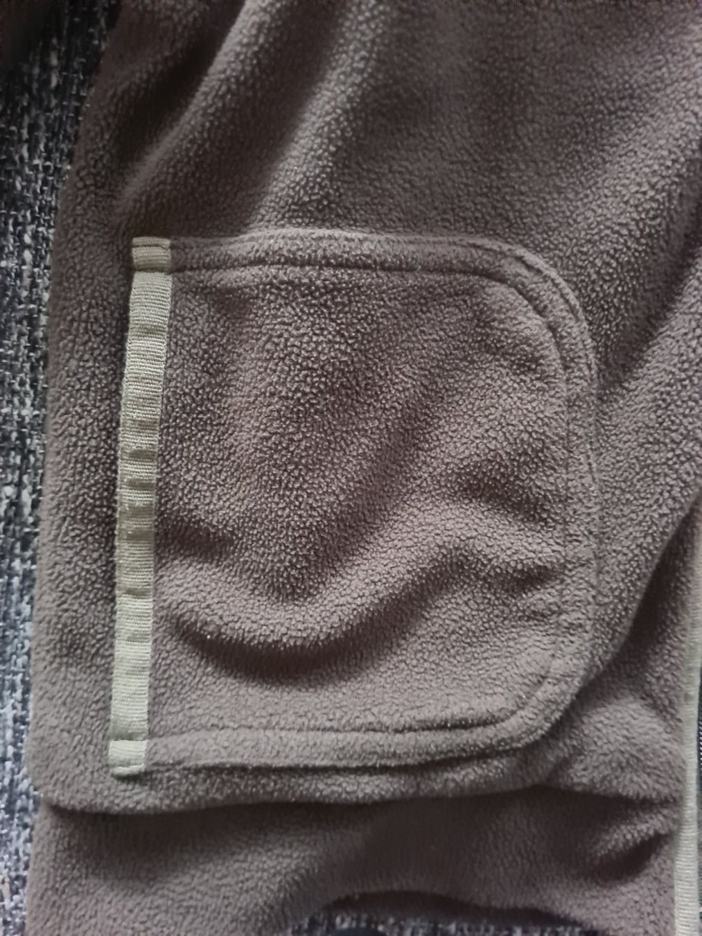 Maglioni & Felpe: Warm gefuttert Pulli 128 – Usato da Biel/Bienne venduto da KatarinaFilip 2
