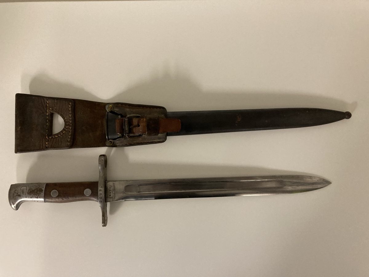 Schweizer Armee Stichwaffen: Bajonett – Gebraucht aus Embrach von Adeele1 6