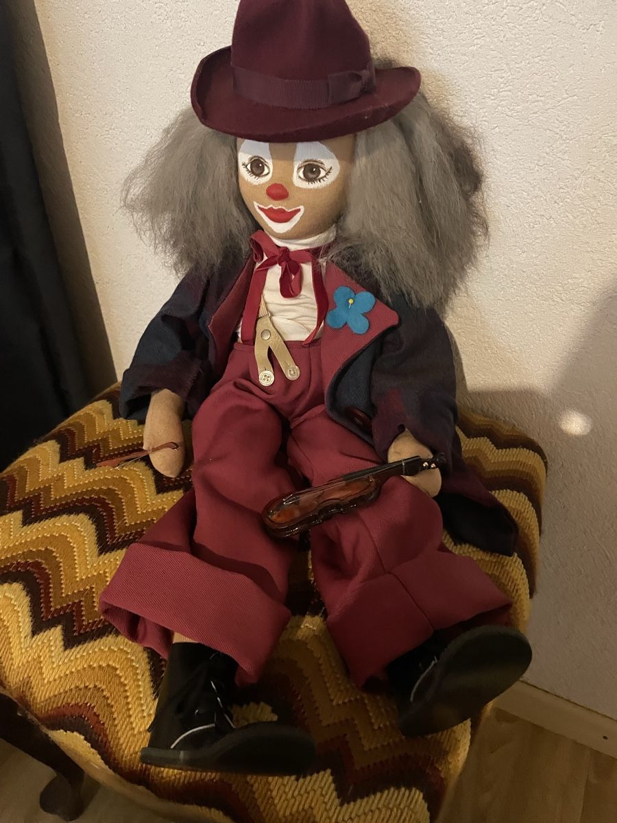 Bambole: Stoffpuppe Clown mit Violine – Usato da Dübendorf venduto da baumbeju 1