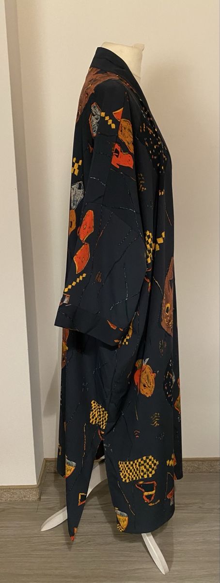 Arte internazionale: Kimono Weekday bedruckt Grösse S 100% Polyester – Usato da Gossau SG venduto da MRS13 2