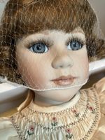 Porzellanpuppe „Clementine“ – English Rose – limitiert mit Z