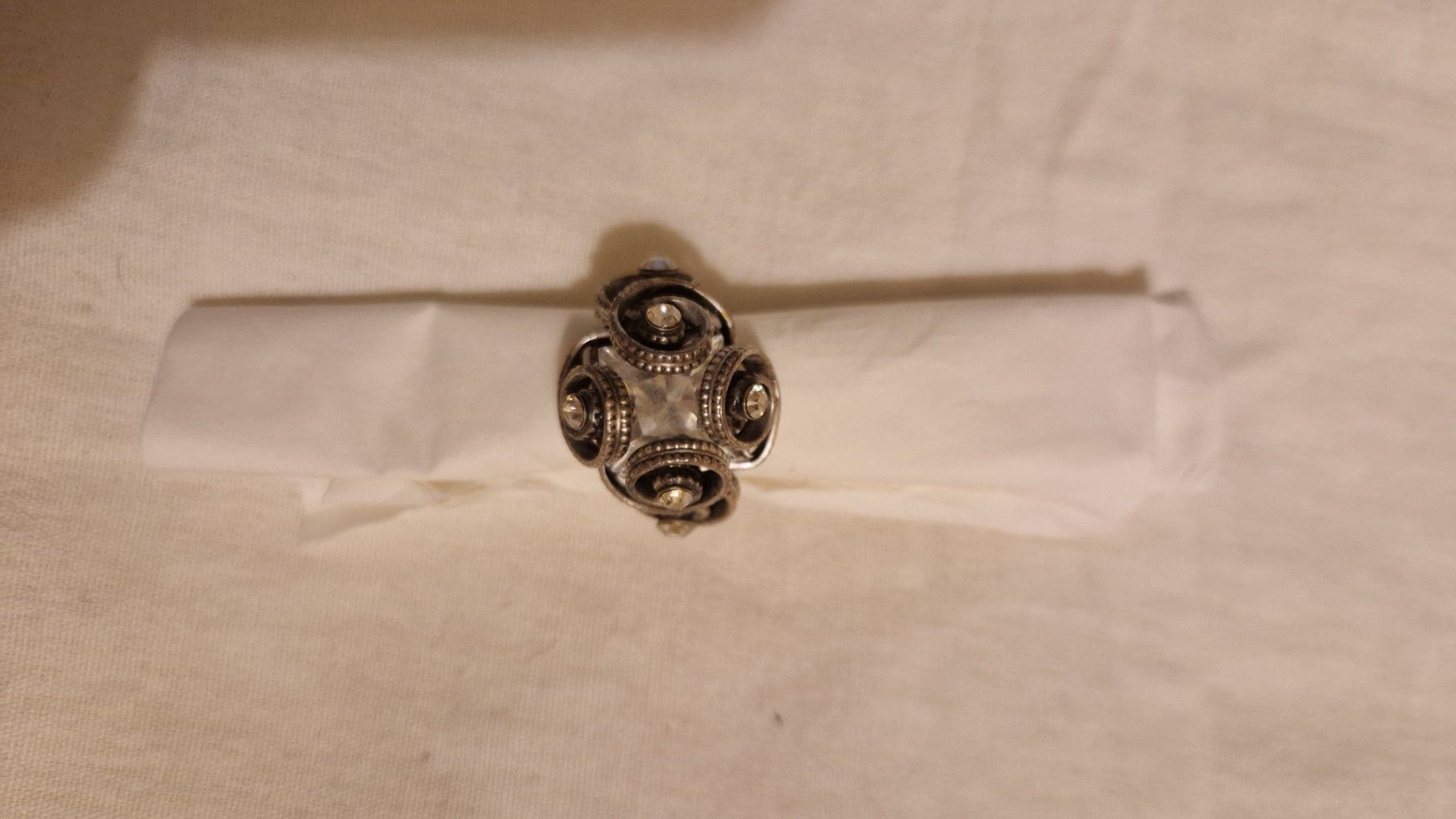 Bagues: Schöner Ring von Konplott – Neuf (Voir description) à Rütihof par Teddy1985 2
