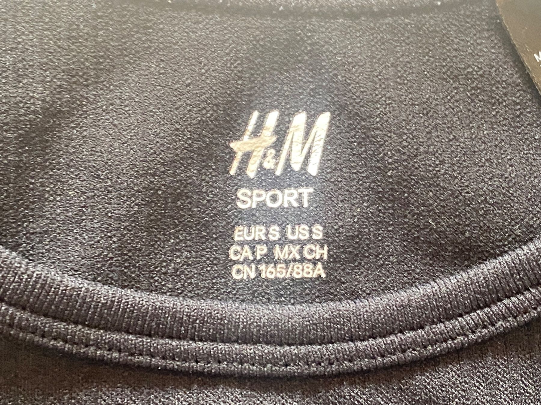 H&M Camicette, T-shirt & Top: Top 164 H&M Sport mit laenge Aermel – Usato da Orpund venduto da Mary8972 5