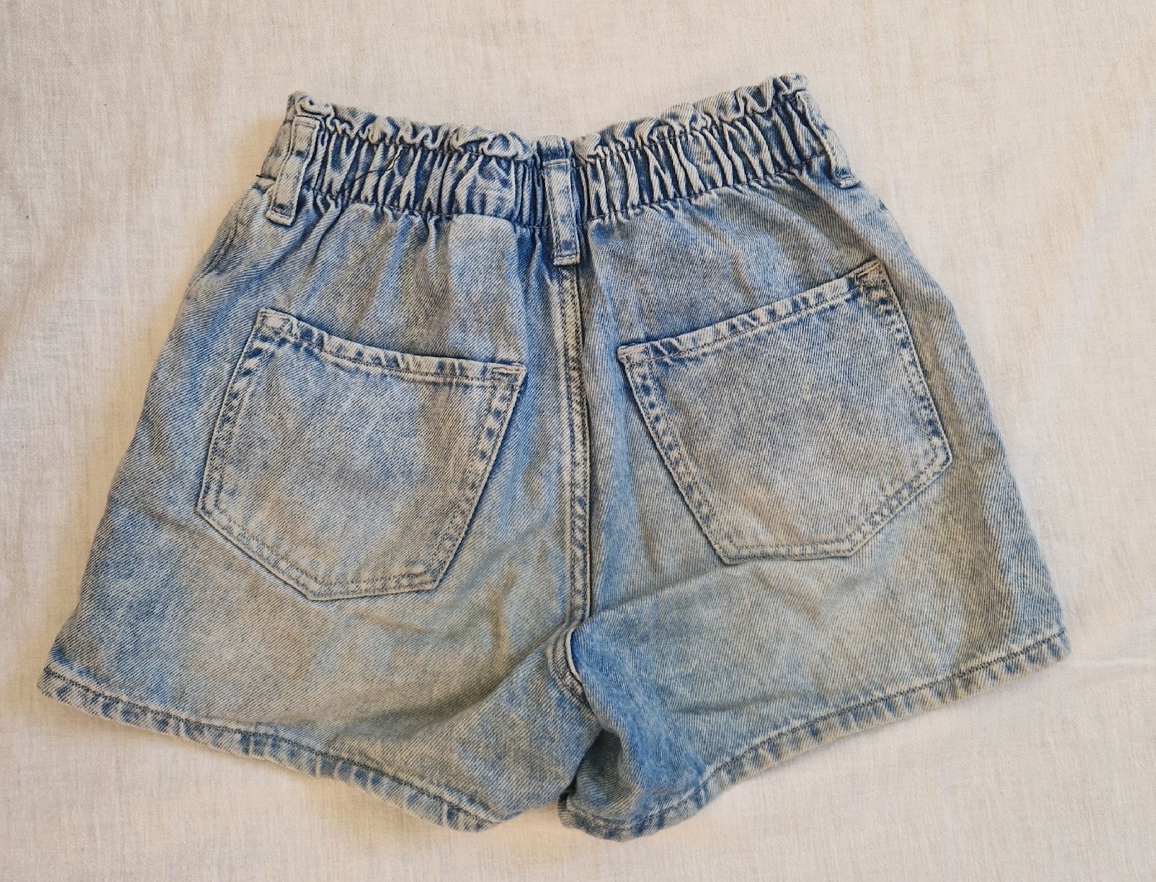 Hosen: Jeans-Shorts, Gr. 128, elastischer Bund – Gebraucht aus Muri b. Bern von rol_xtf8 1