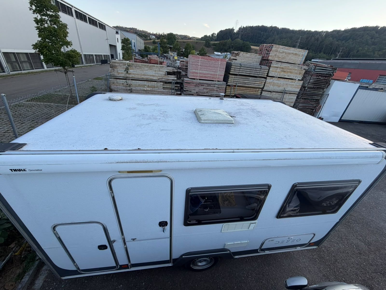 Rimorchi: KNAUS Eifelland Deseo  – Usato da Jona venduto da Blackstorne 2