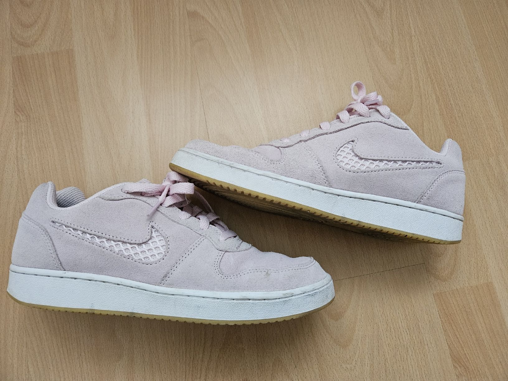 Nike Damenschuhe: Nike Sneaker – Gebraucht aus huttwil von care.b 1
