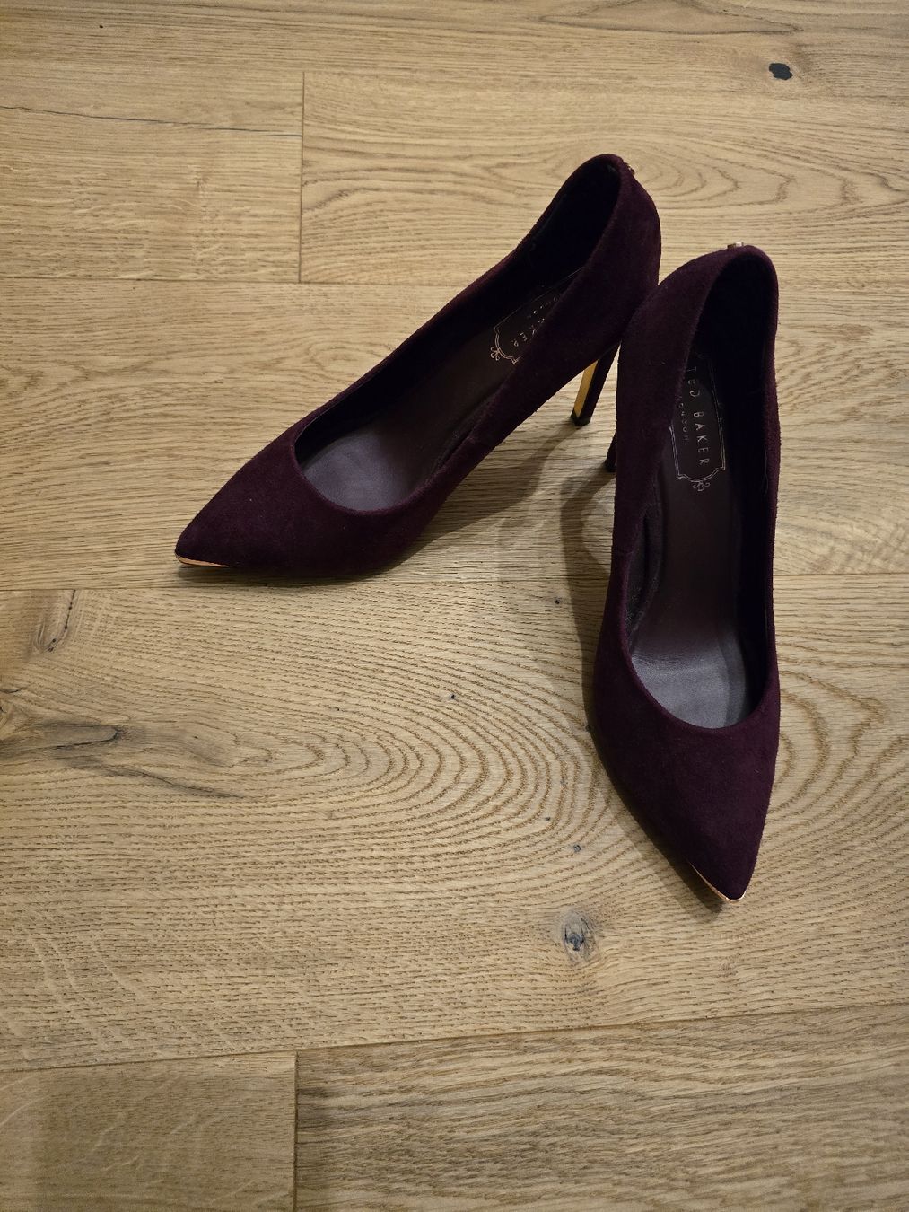 Scarpe da donna: Ted Baker Pumps, Pflaume, Gr. 37 – Nuovo (secondo la descrizione) da Reinach BL venduto da little_sunshine