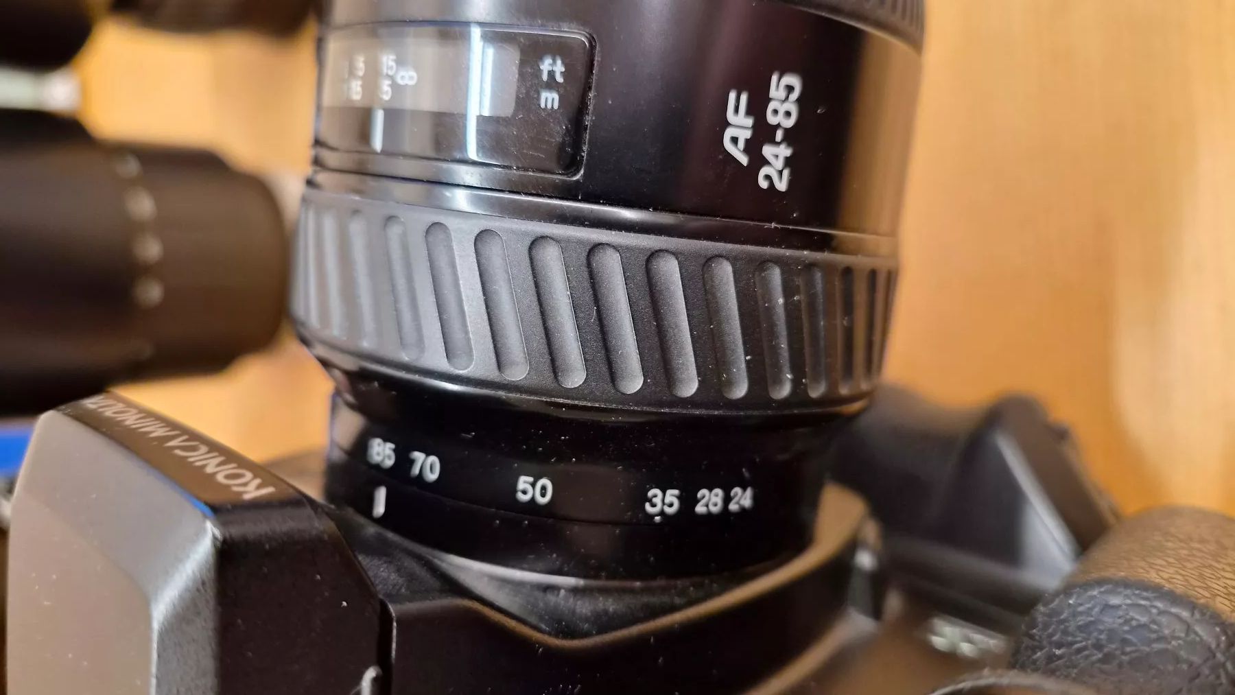 Konica Fotocamera: Konica Minolta Dynax 7D - Komplettset – Usato da Rehetobel venduto da rechtobler 7