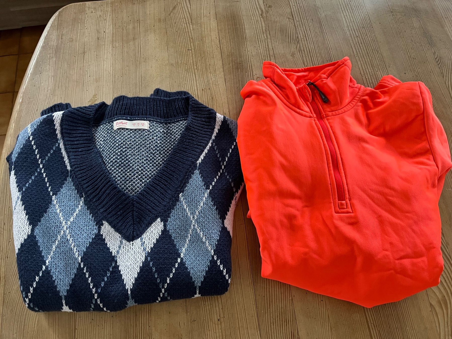 Kleiderpakete: Lot 2 habits Taille S sophie – Gebraucht aus Veyrier von kimedovapa