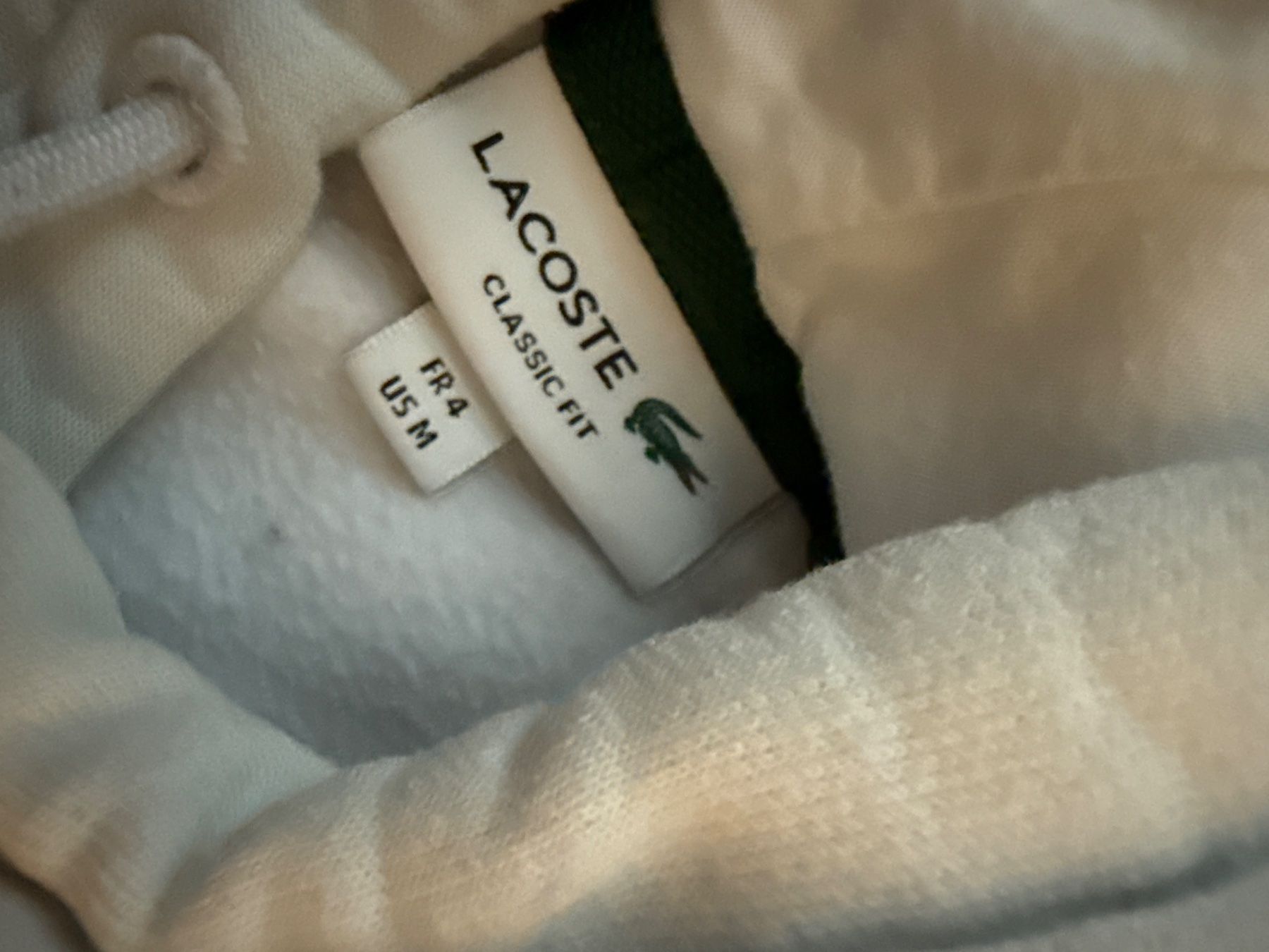 Lacoste Maglioni & Felpe: Lacoste Kapuzenpullover Gr. M weiss – Usato da Oberwil BL venduto da Zenga60 1