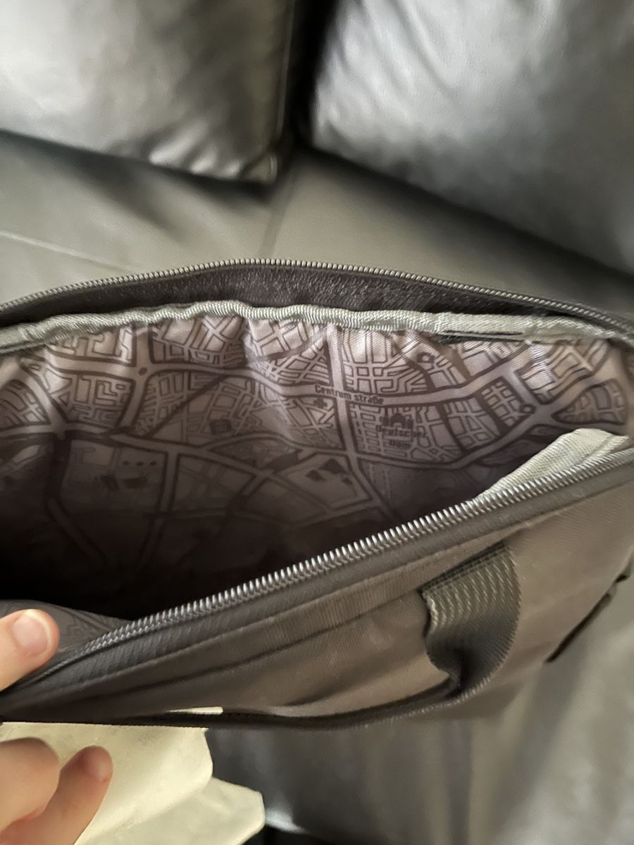 Zaini: New feel strength backpack with laptop bag – Usato da Dietlikon venduto da clf_g9mp 7
