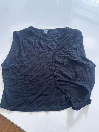 Schwarzes Crop Top von Shein