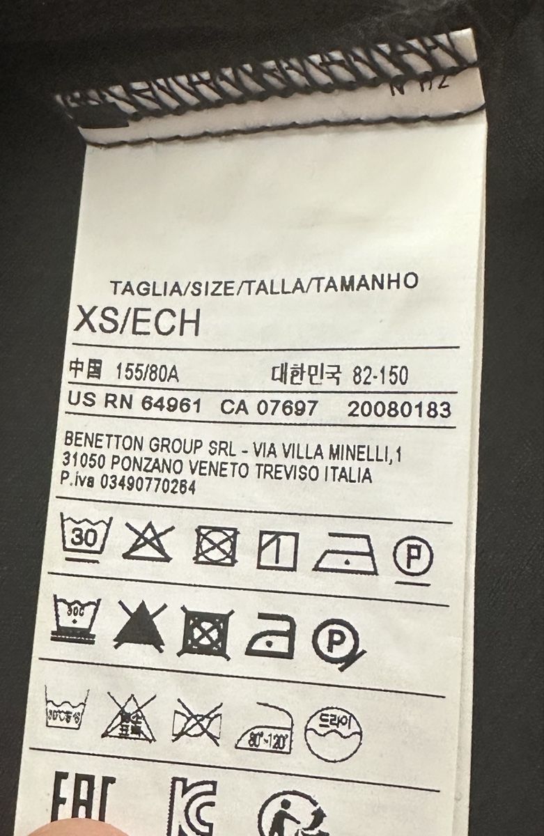 Sisley Top: Top in misto cotone e viscosa Sisley – Usato da Castel San Pietro venduto da Moregi 6