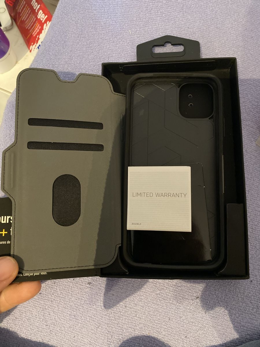 Apple Telefoni cellulari / Smartphones: Otterbox Strada iPhone 11 Pro Max Hülle Leder Schwarz – Nuovo (secondo la descrizione) da Basel venduto da spider-loc 2