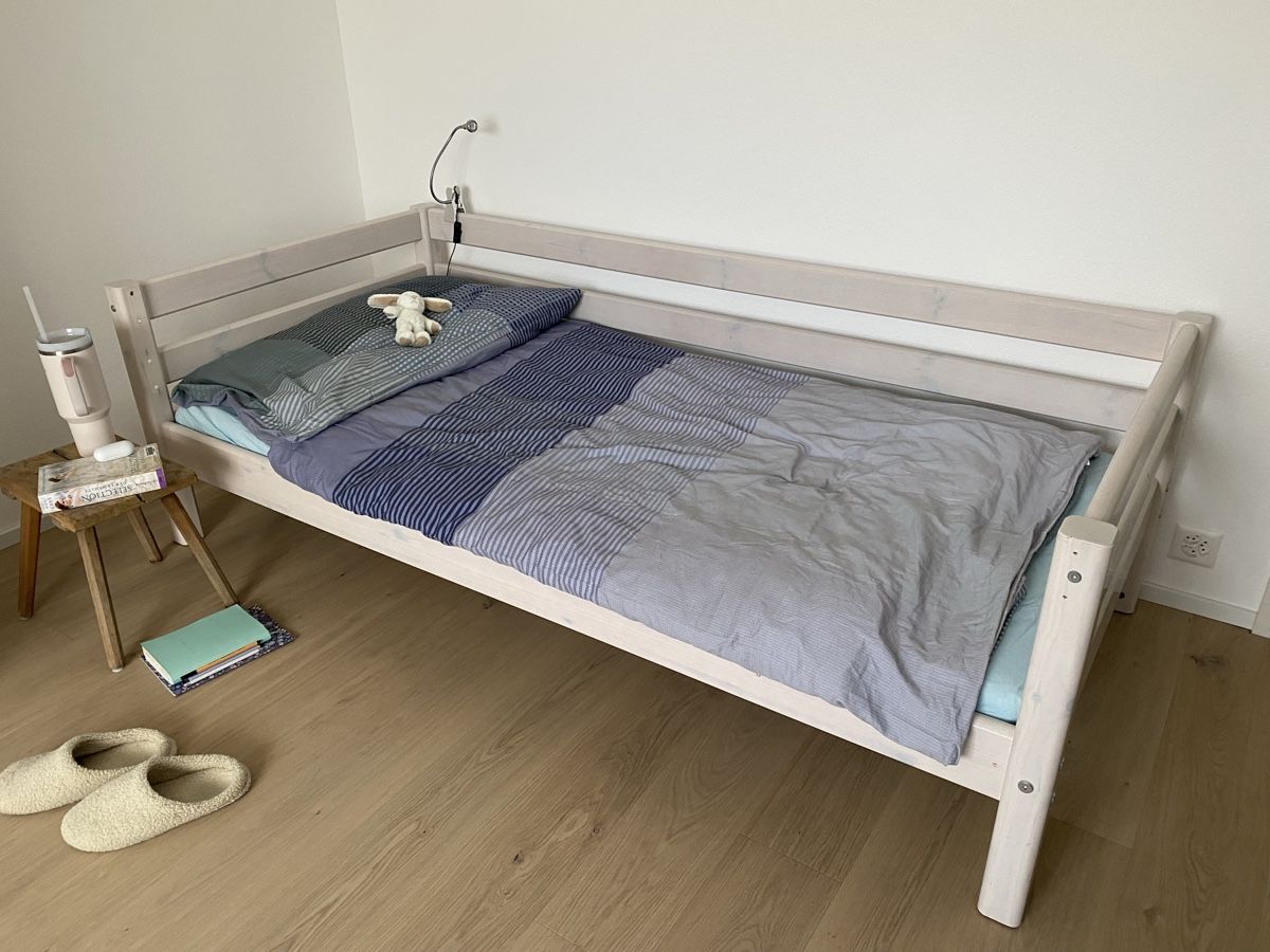 Letti: Flexa Clasic Kinderbett mit Absturzsicherung – Usato da Horw venduto da Thilfi 2