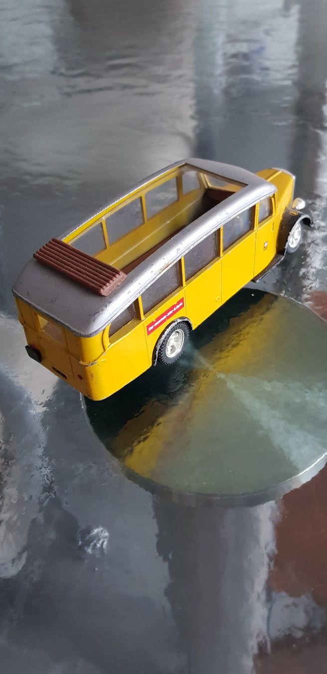 Saurer Modellini d'auto: Modell Postauto Saurer ab 1Fr. – Usato da Embrach venduto da Antonloeffel 2