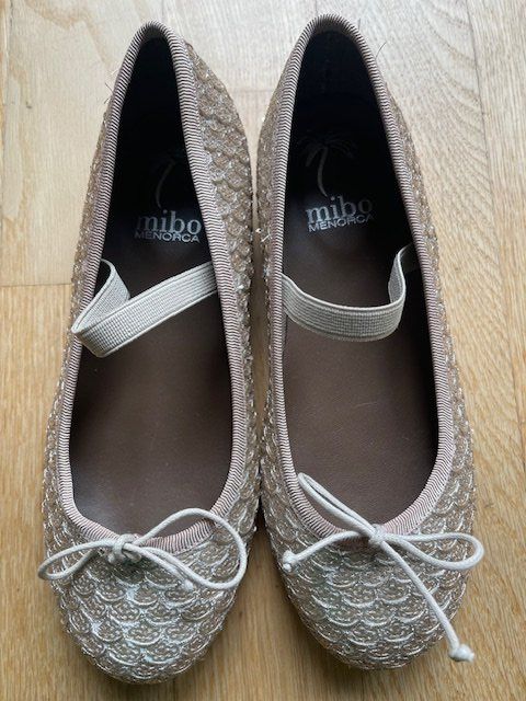 Scarpe per ragazze: MIBO goldene Ballerinas Gr. 31 – Usato da Basel venduto da PinkPong 1