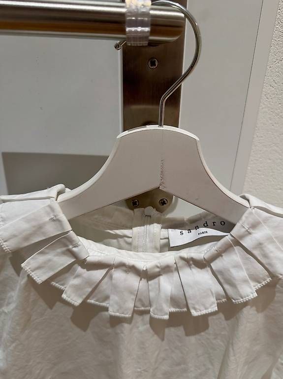 Sandro Camicette: Sandro Luxury White Shirt - Size 3 (M) – Usato da Schübelbach venduto da Rahnmont 1
