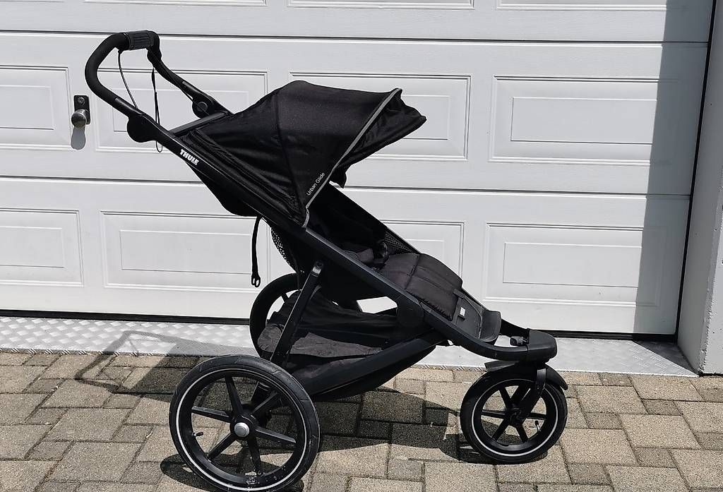 Kinderwagen: Thule Kinderwagen  – Gebraucht aus Amlikon- Bissegg von Simhunk