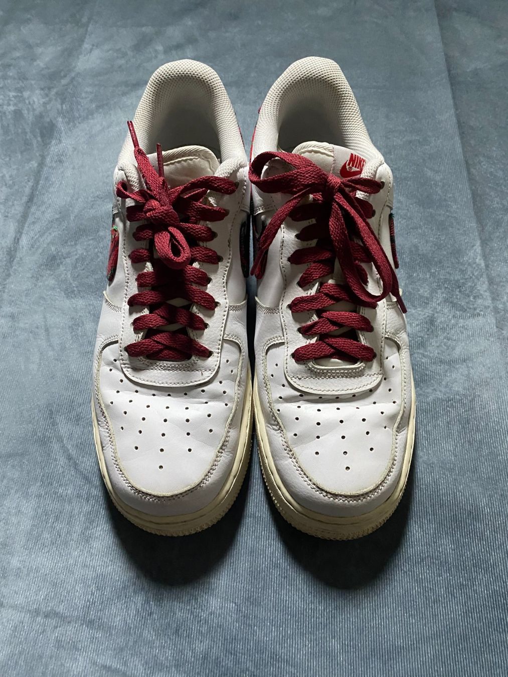 Nike Scarpe da uomo: Air Force Custom Rot Carriert Grösse 42 – Usato da Liestal venduto da Octo_Vintage 2
