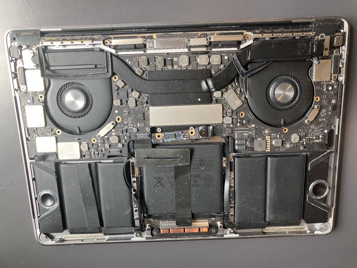 Apple Portables: Apple MacBook Pro 13 Zoll DEFEKT – Défectueux à Flawil par rcnkr 3