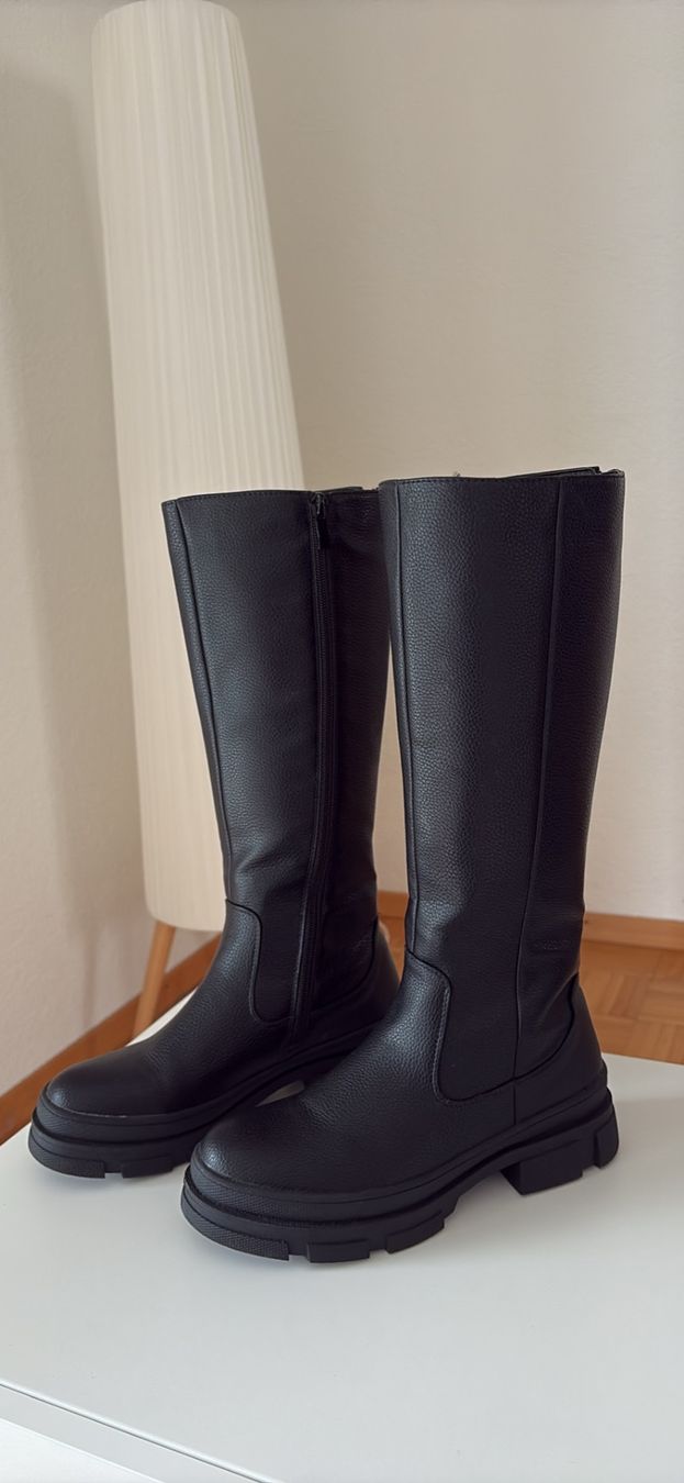 Scarpe da donna: Stiefel - gefüttert – Nuovo (secondo la descrizione) da Dietlikon venduto da sibel.oe