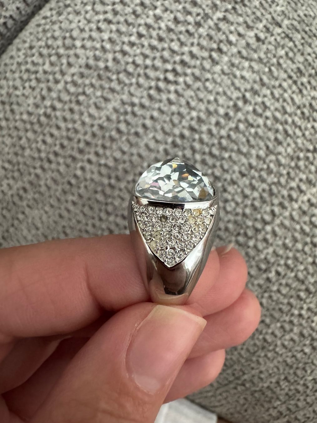 Swarovski Anelli: Swarovski Ring, Gr. 52, Farbe silber – Usato da Triesen venduto da dardaleni 3