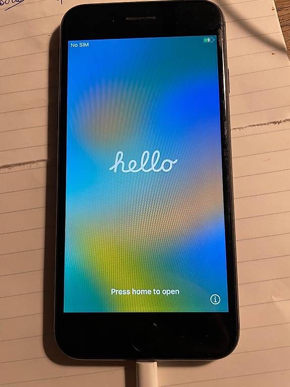 Telefoni cellulari / Smartphones: Iphone 8 - 64Gb – Usato da Porrentruy venduto da 40kg 2