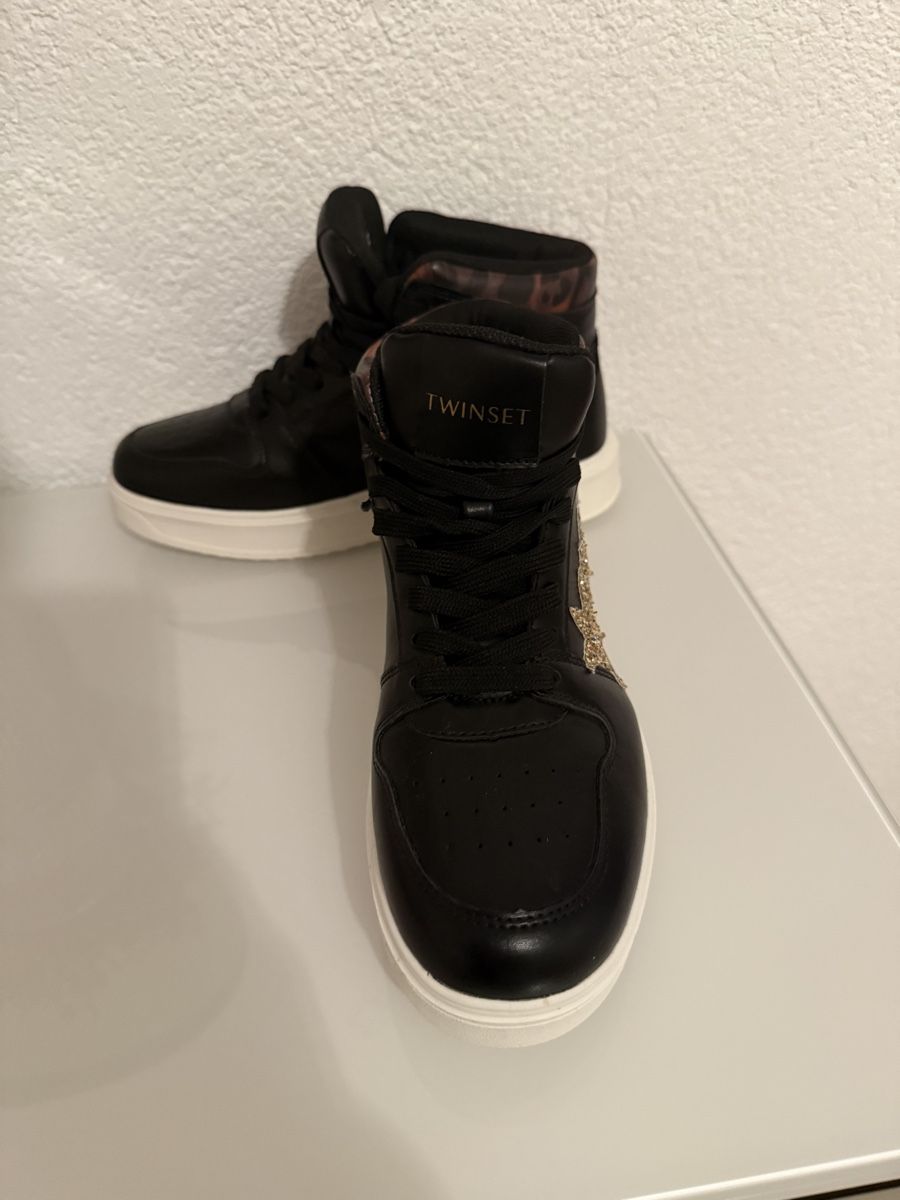 Twinset Scarpe da donna: TWINSET Sneaker, Gr. 38, ungetragen – Nuovo e nell'imballaggio originale da Niederglatt ZH venduto da neunzehn82 2