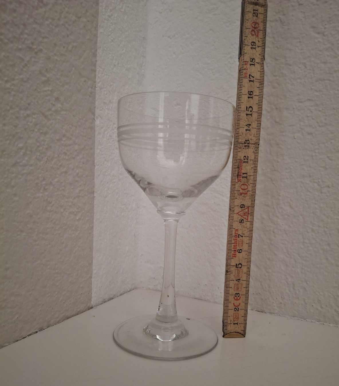 Verres: 6 Kelchgläser mit Rillen Muster – D'occasion à Bäriswil BE par vonys 1