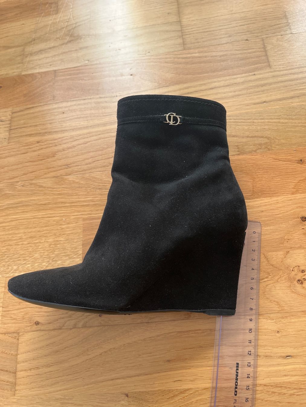 Dior Scarpe da donna: Stiefeletten von Dior – Usato da Uster venduto da Kalici1 1
