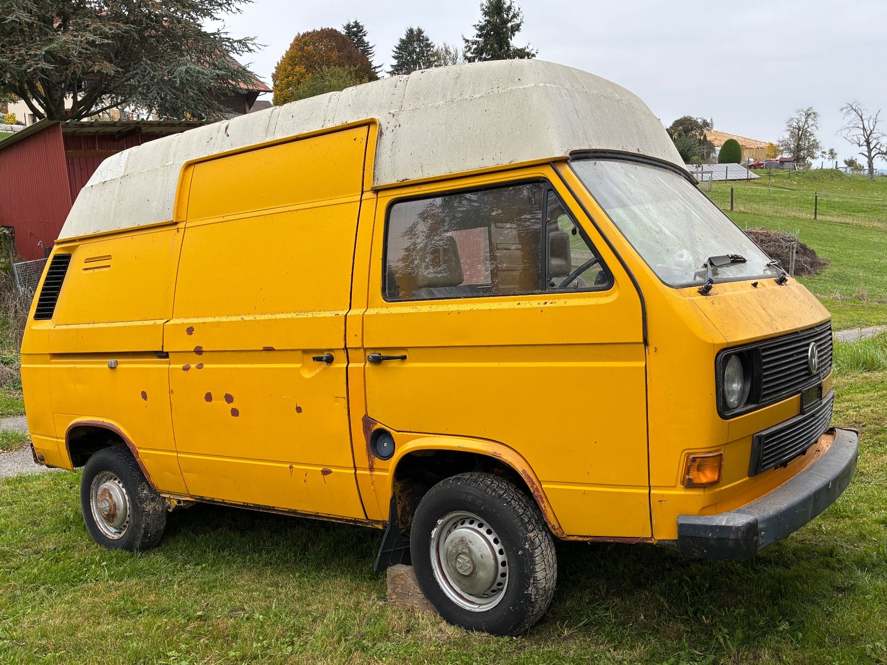 VW Automobili: Vw bus bulli T3 T2 – Usato da Pailly venduto da Interceptorch 3