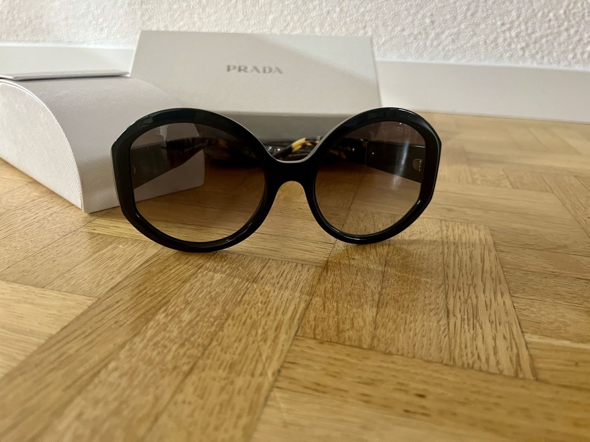 Prada Brillen & Gläser: Original Prada Damen Sonnenbrille NEU – Neu und originalverpackt aus Frauenfeld von Repsol_Vani 3