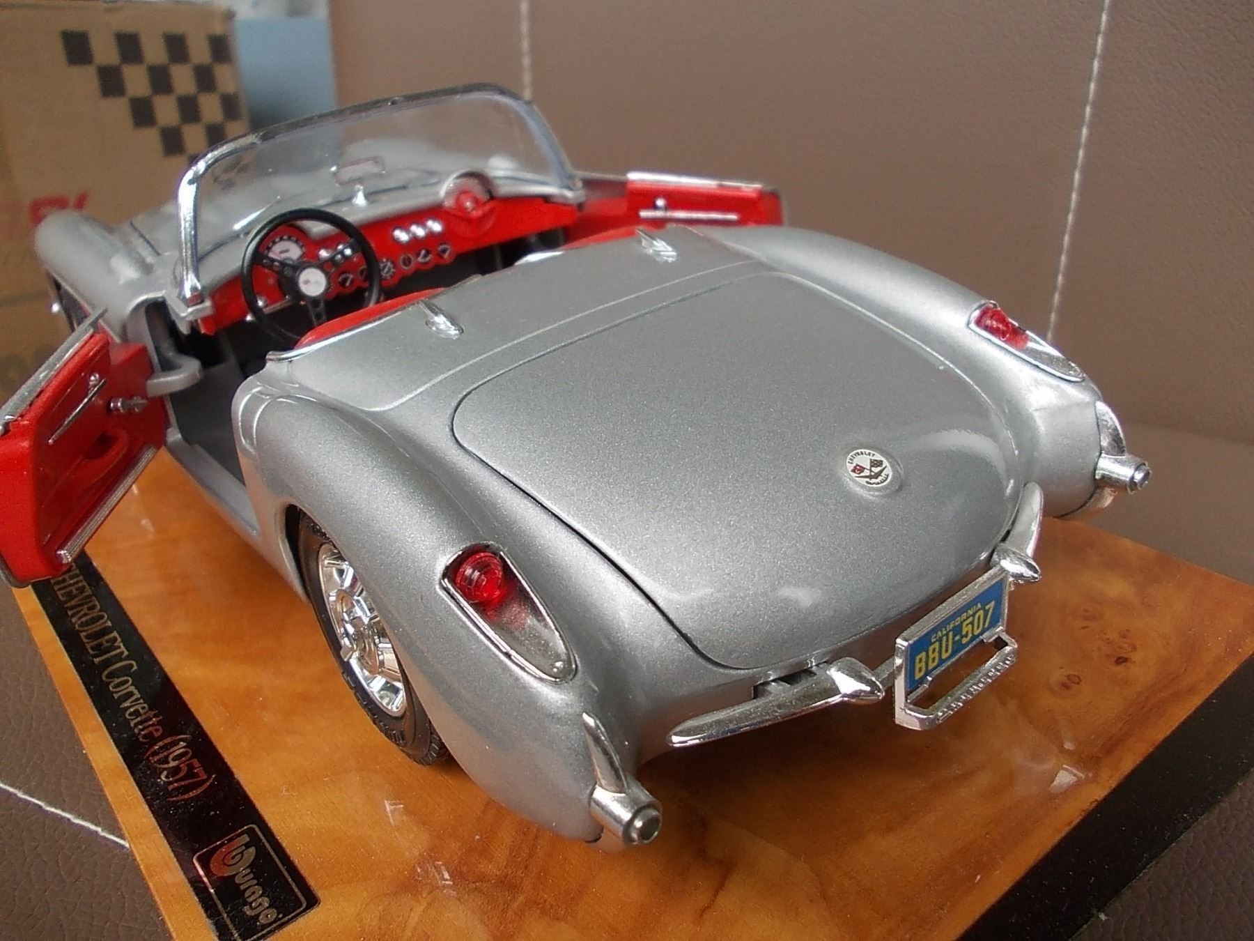 Chevrolet Modellini d'auto: 1957 Chevrolet Corvette – Usato da Chur venduto da oriori 1