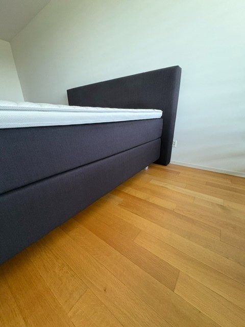Letti: Casa BERN Boxspringbett - schwarz – Usato da Biberstein venduto da AlVeLa 2