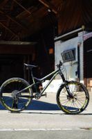 Commencal Meta AM V4 World Cup — Size M