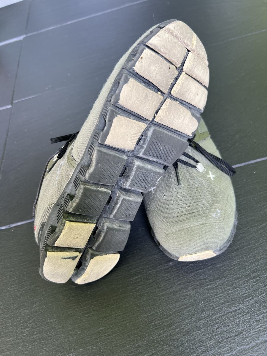 On Chaussures hommes: On Cloud X Gr: 42 – D'occasion à Holziken par 181281 8
