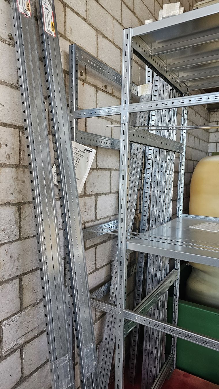 Scaffali: Regalsystem von Irega Stahl und Ständer neue Ware – Nuovo (secondo la descrizione) da Koppigen venduto da Bracher_Mail-House 5
