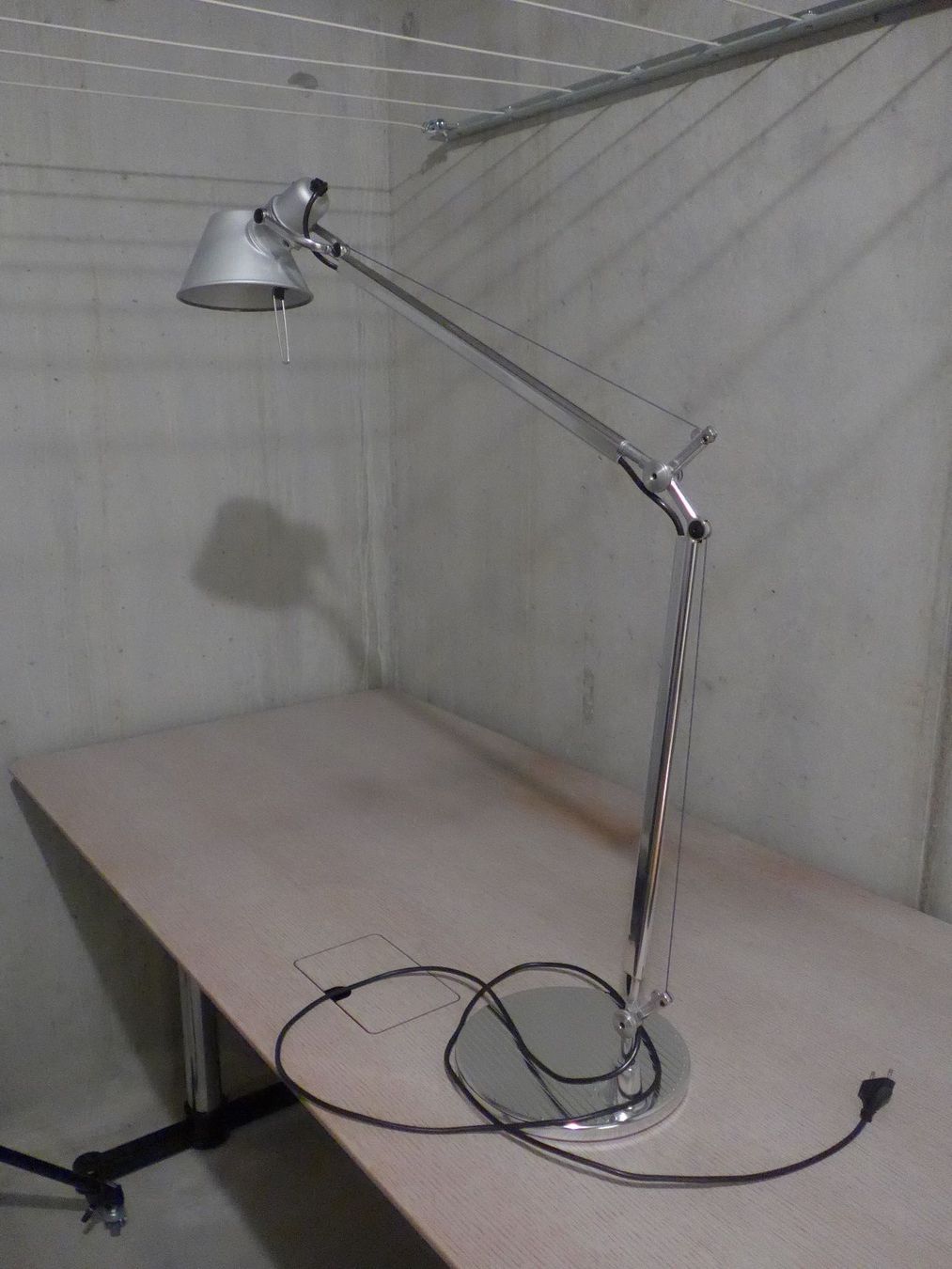 Artemide Lampen: Artemide Totlmeo Tavolo – Gebraucht aus olten von Matterhorn580