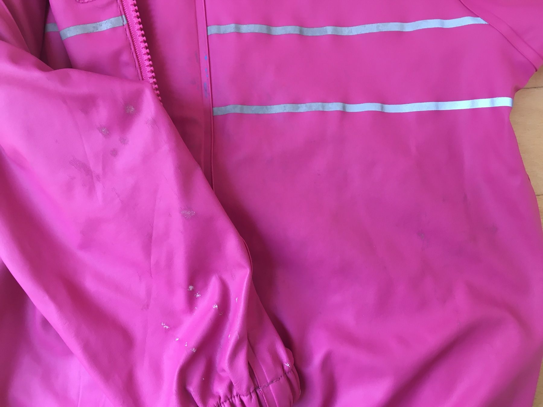 Jacken & Mäntel: Regenschutz pink – Gebraucht aus Zürich von mignonmignon 1