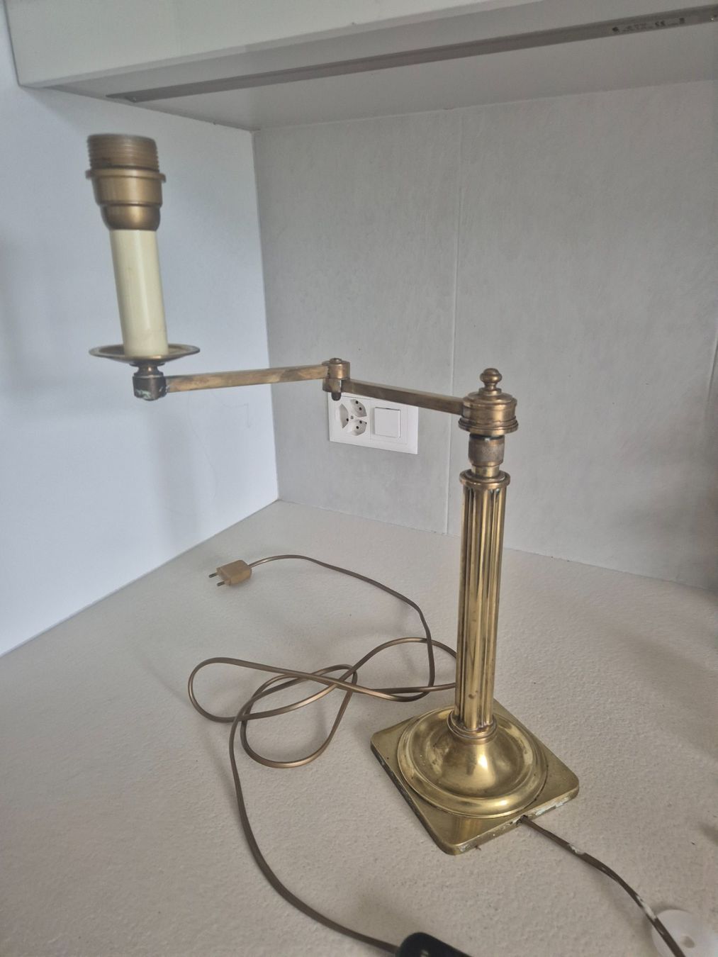 Lampen: Lampe de table laiton articulée ancienne – Gebraucht aus Fribourg von tameab 2