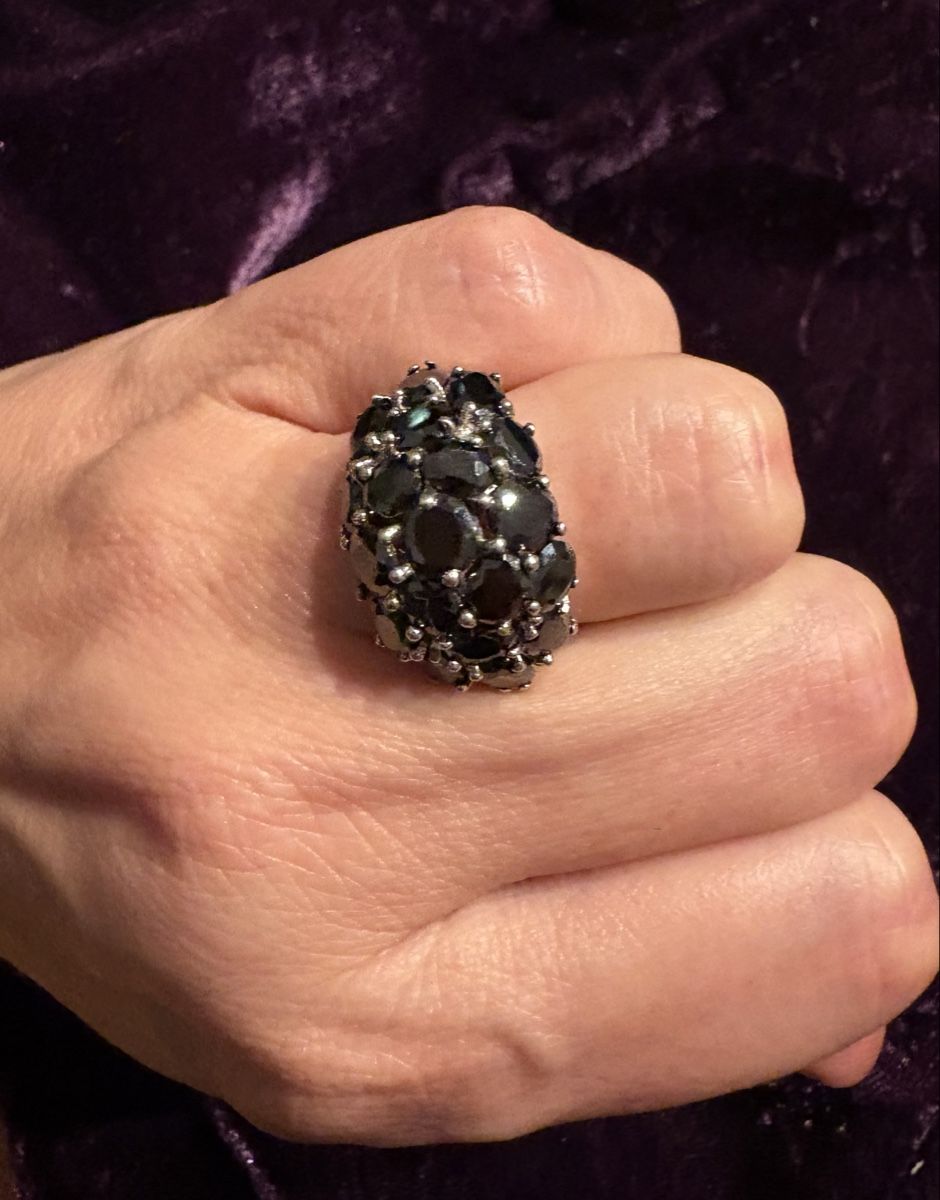 Anelli: Eleganter Ring 925er Silber mit schwarzen Steinen Gr.58 – Usato da Zürich venduto da wei_8n2l 1