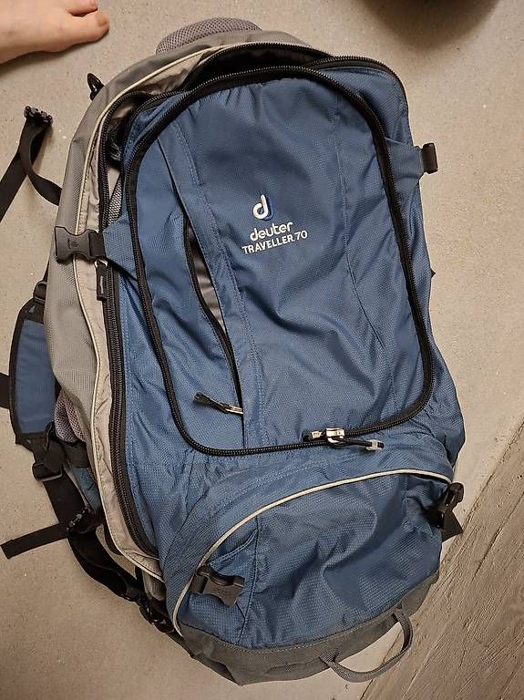 Rucksäcke: Deuter Traveller 70 Reiserucksack, blau – Gebraucht aus Affoltern am Albis von Feather 3
