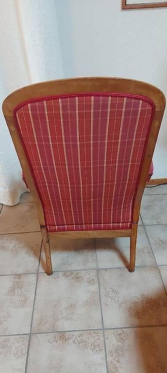 Sessel: Fauteuil rouge – Gebraucht aus La Sarraz von Eliza45 2