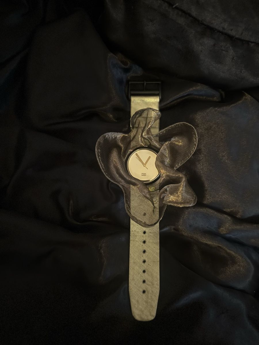 Swatch Orologi: Swatch Encantador – Nuovo (secondo la descrizione) da Bülach venduto da noemi.brunelli 1