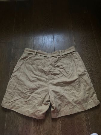 POLO RALPHE LAUREN SHORTS IN BEIGE